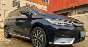 Review Jujur BYD M6 Fitur Keamanan Canggih, Tapi..